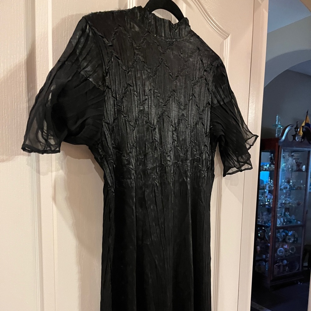 Kamarov black dress size s in great condition